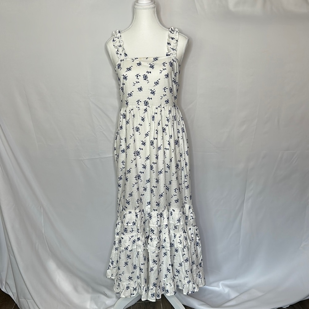 Universal Thread size xs floral maxi dress